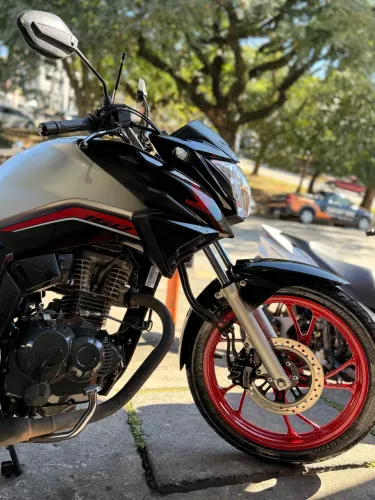 Titan 160