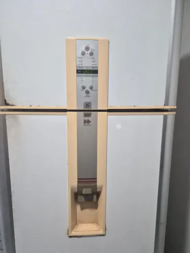 Vendo geladeira 