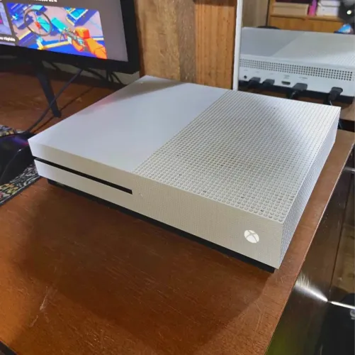 XBOX ONE S CONSERVADO SEMINOVO | OPORTUNIDADE IMPERDÍVEL!