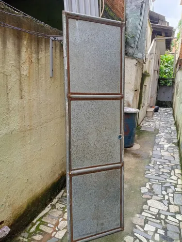 Portão de ferro
