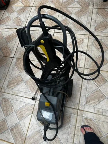 Lavadora de Alta Pressão Profissional Karcher HD585 - 220V