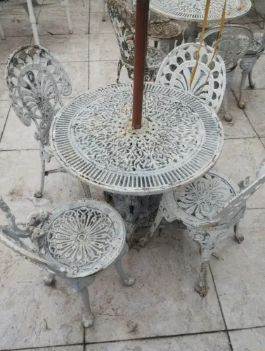Conjunto mesa cadeiras colonial ferro fundido