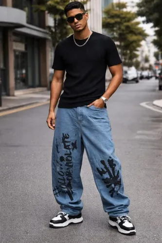 Calça Over Size Detalhes de Couro GG