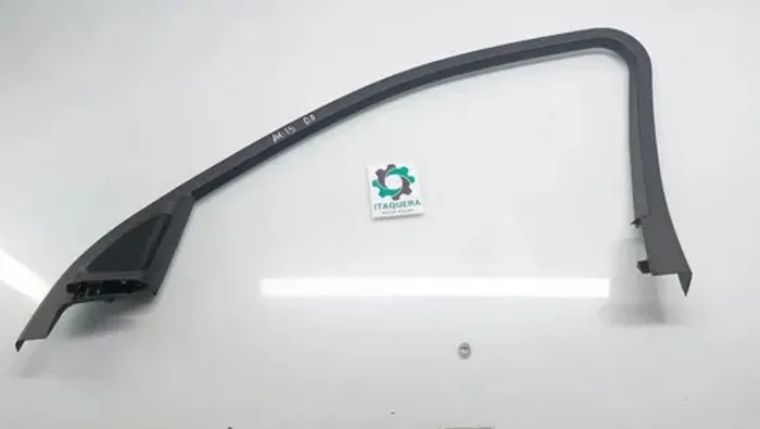 Moldura Acabamento Porta Dianteiro Direito Audi A4 2014 2015