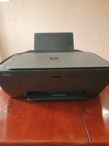 Impressora multifuncional HP Deskjet Advantage 2774.