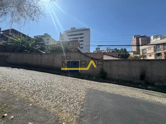 Lote/Terreno a venda no bairro Nova Floresta, em Belo Horizonte / MG