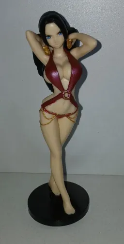 BONECA MINIATURA ONE PIECE BOA HANCOCK