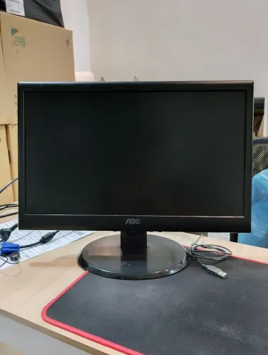 Monitor AOC 19` Led