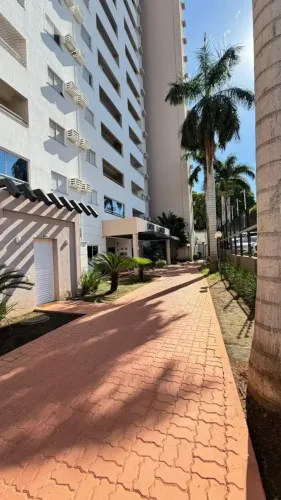 Apartamento mobiliado em Cuiabá com planejados e ar-condicionado