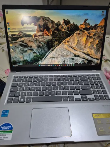 Notebook Asus Vivobook Intel core i3 11a geração (8gb RAM/ SSD 256Gb) ótimo estado!