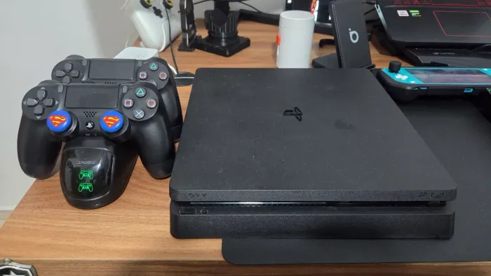 Ps4 silm 1TB