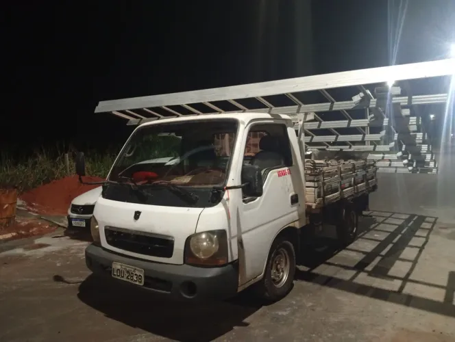 Kia Motors Bongo K-2700 2.7 4x2/4x4 Diesel 2003