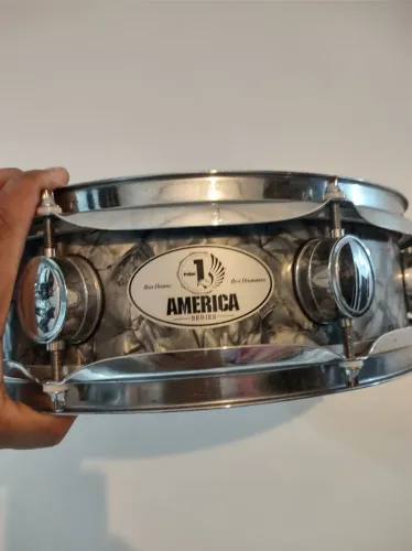 Caixa 14" Prime ASSINADA