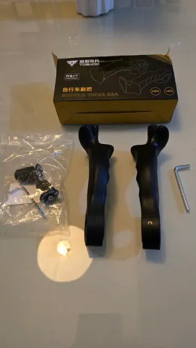 Um par de barend extensor de guidao de bicicleta bike