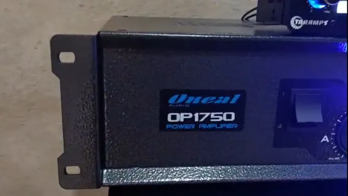 Amplificador de potência oneal n gradiente polyvox cygnus machine 