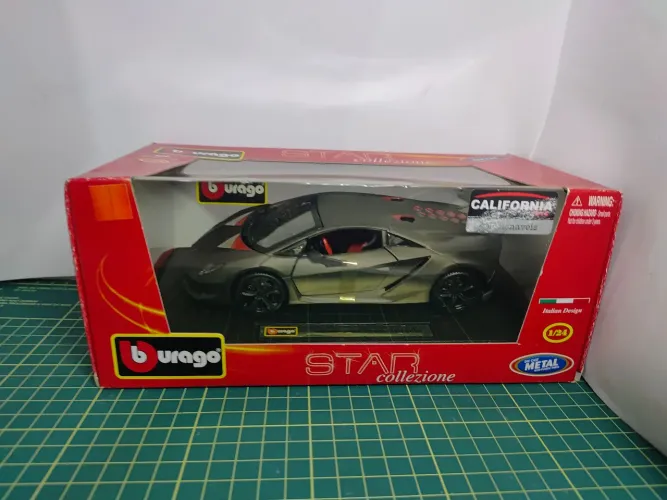 Lamborghini Sesto Elemento Bburago 1:24 Star Collection