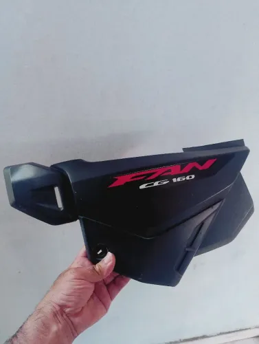 Tampa lateral esquerdo da fan 2025