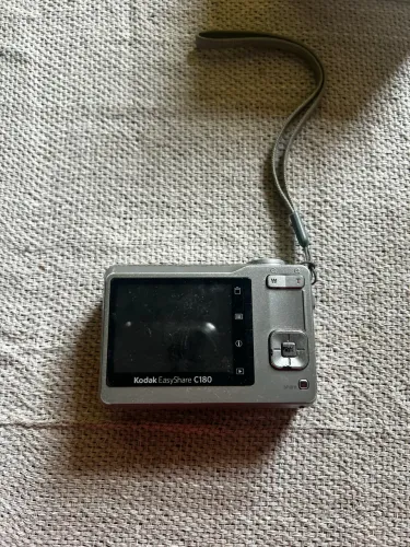 Câmera Kodak EasyShare C180 antiga - não funciona - para colecionar