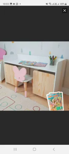 Escrivaninha infantil