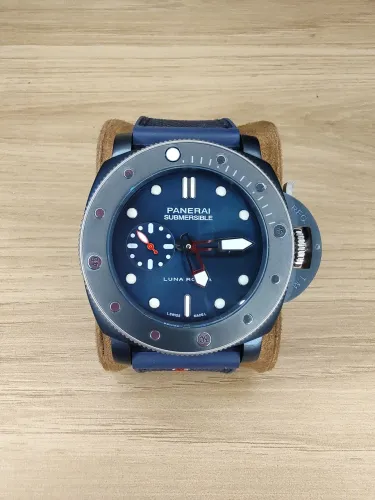 Relógio panerai luna Rossa 