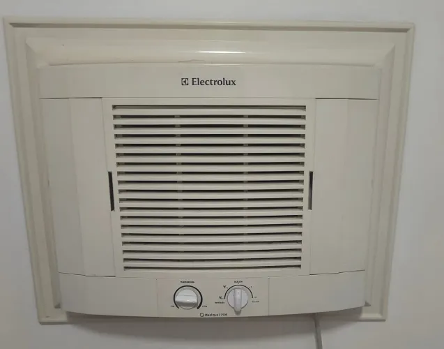 Ar-condicionado 7500 BTUs