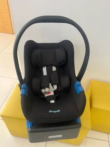 Vende se bebê conforto 