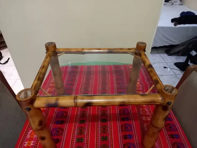 Mesa de centro - Bambu e vidro - extremamente firme!!