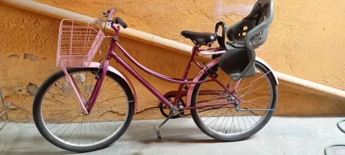 Vendo bicicleta super conservada, único dono.