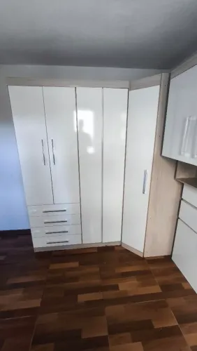 Guarda-Roupa Modulado De Canto Casal Branco/Madeira Clara