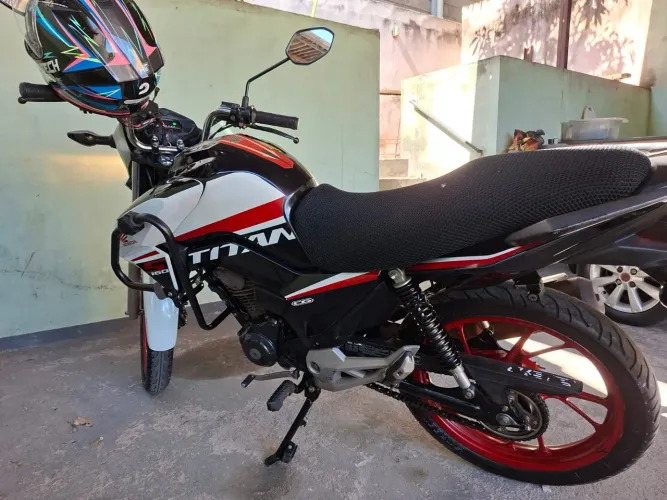 Vende-se uma CG160