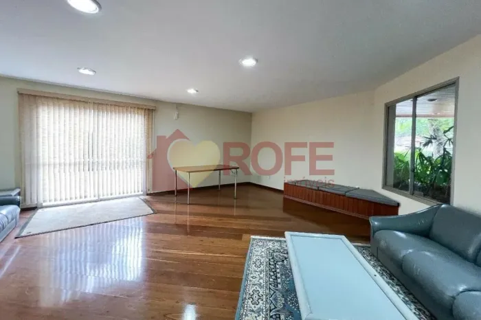 Cobertura para venda em Vila Olímpia com 4 quartos, sendo 4 suítes, 3 vagas e 273m²