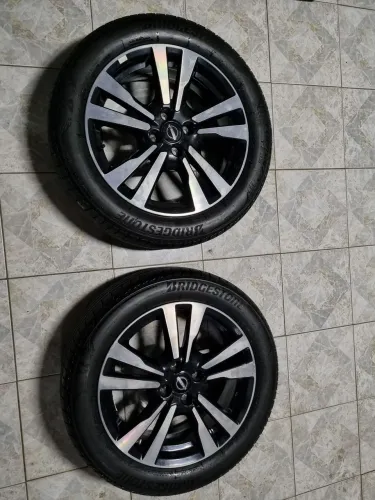 Rodas Nissan Kicks 17