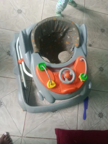 Vendo os três por  550 reais 
