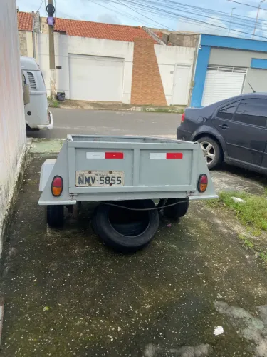 Vendo Carrocinha reboque ! Faço frete também!