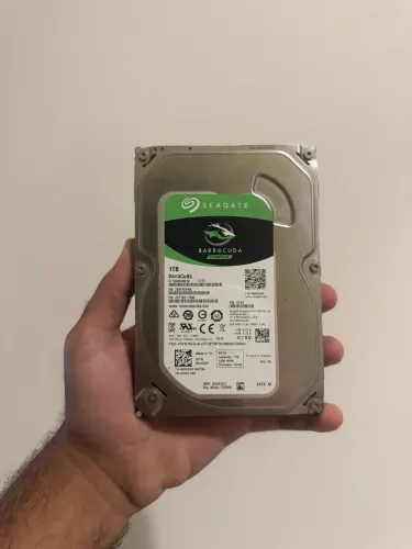 HD 1 TB SEAGATE - BARRACUDA