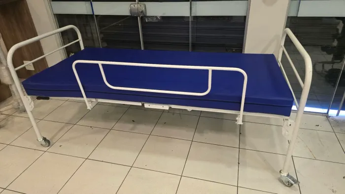 Cama hospitalar 2 mov manual Nova!