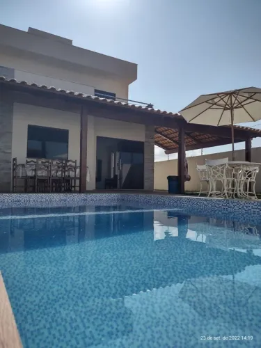 Linda casa (NOVA) localizada na praia de jacumã/ Carapibus-PB (3 suítes climatizadas)