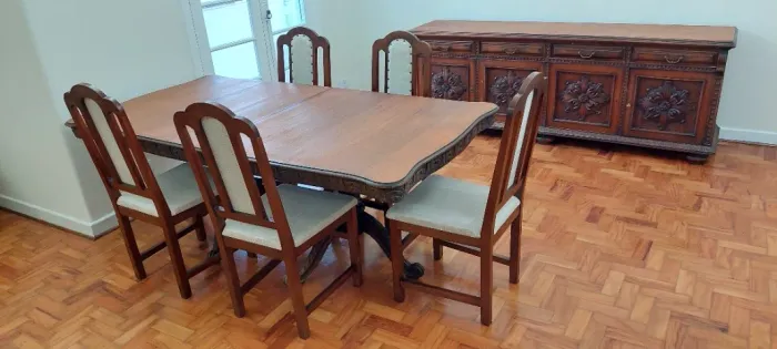 Jogo mesa de jantar colonial com prolongador e cinco cadeiras