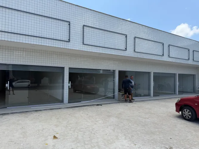 Alugo loja em shopping mall novo Parnamirim