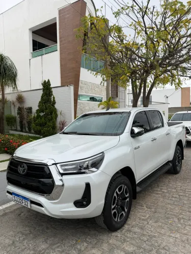 Toyota Hilux CD SRX 4X4 2.8 TDI 16V Diesel Aut. 2024