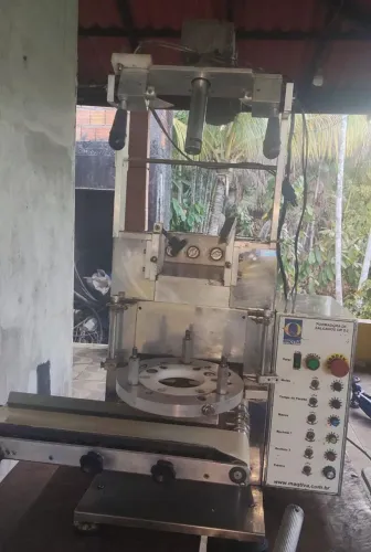 Vendo máquina de fazer salgados