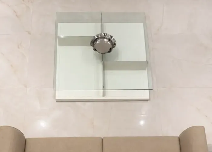 Mesa de Centro sofisticada 1,70 x 1,70 m - Laca Branca e Vidro - Excelente estado