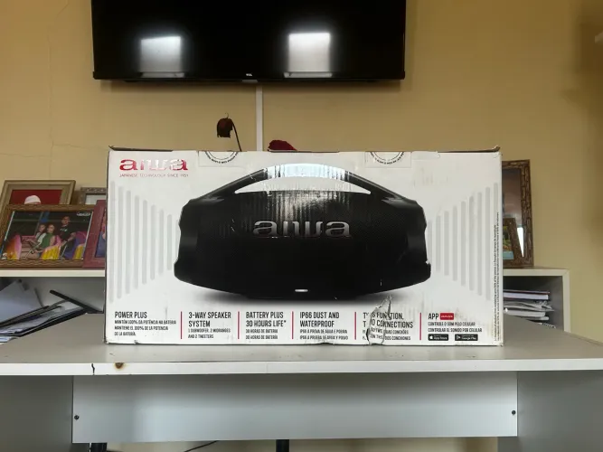Boombox plus aiwa