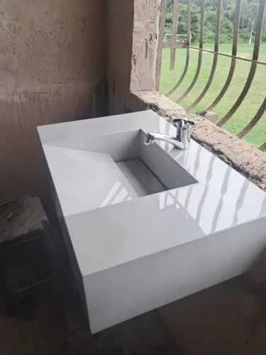 Pia de Porcelanato !!! A venda