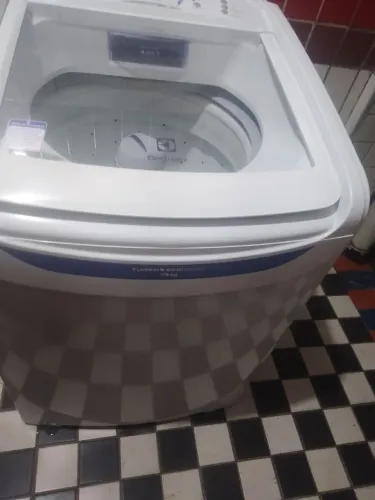 Máquina de lavar roupa Eletrolux turbo 15 kilos volt220