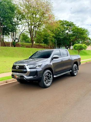 Toyota Hilux CD SRV 4X4 2.8 TDI Diesel Aut. 2025