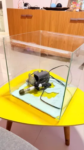 Aquário cubo