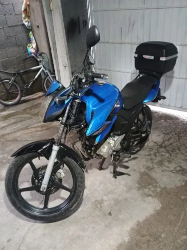 Vendo moto fazer 150