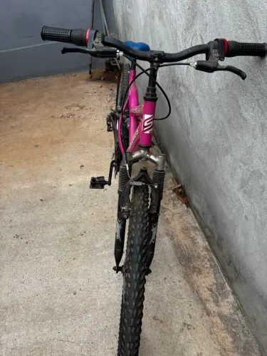 Bicicleta Aro 26 com Amortecedor
