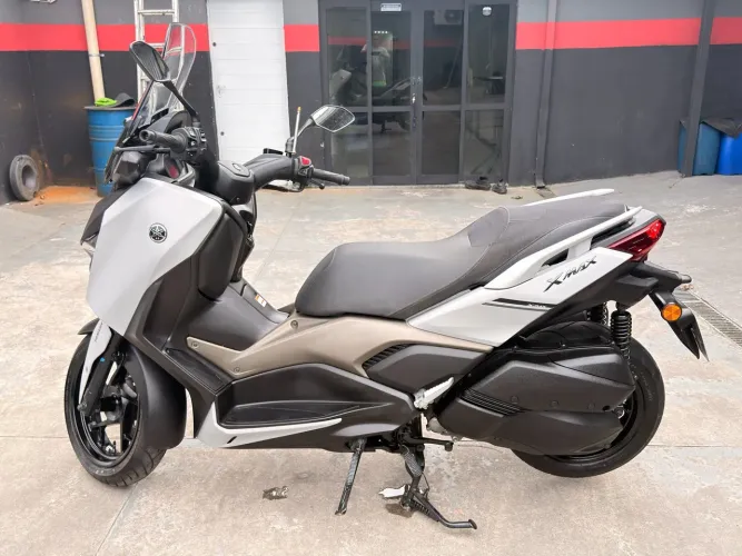 Yamaha XMax 250 Connected 2025